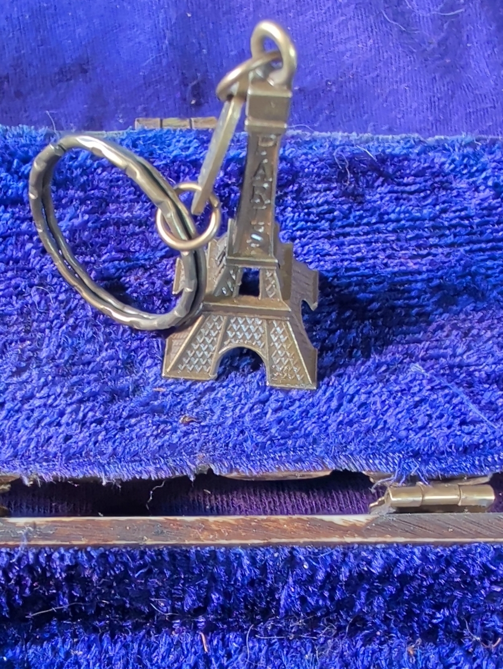 Unique Vintage Bronze Eiffel Tower Key & Card Holder Charm